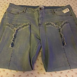 Crown & Ivy ruffle detail jeans